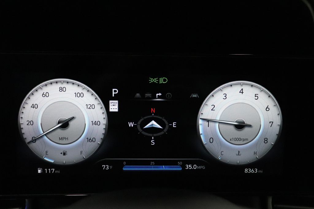 2025 Hyundai Elantra Image 35