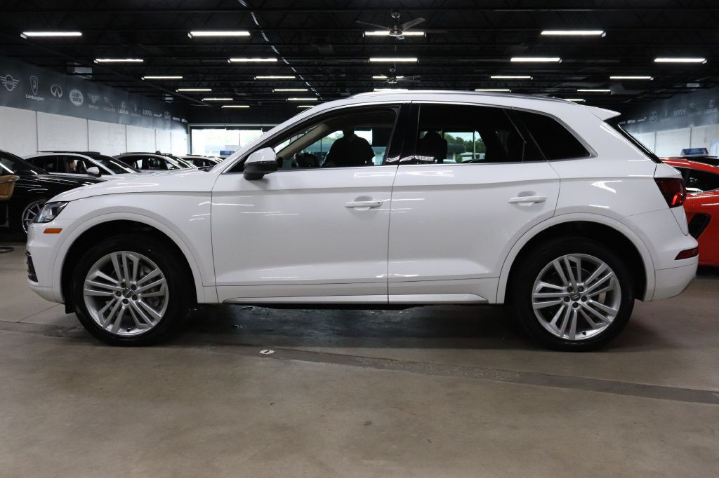 2020 Audi Q5 Image 2