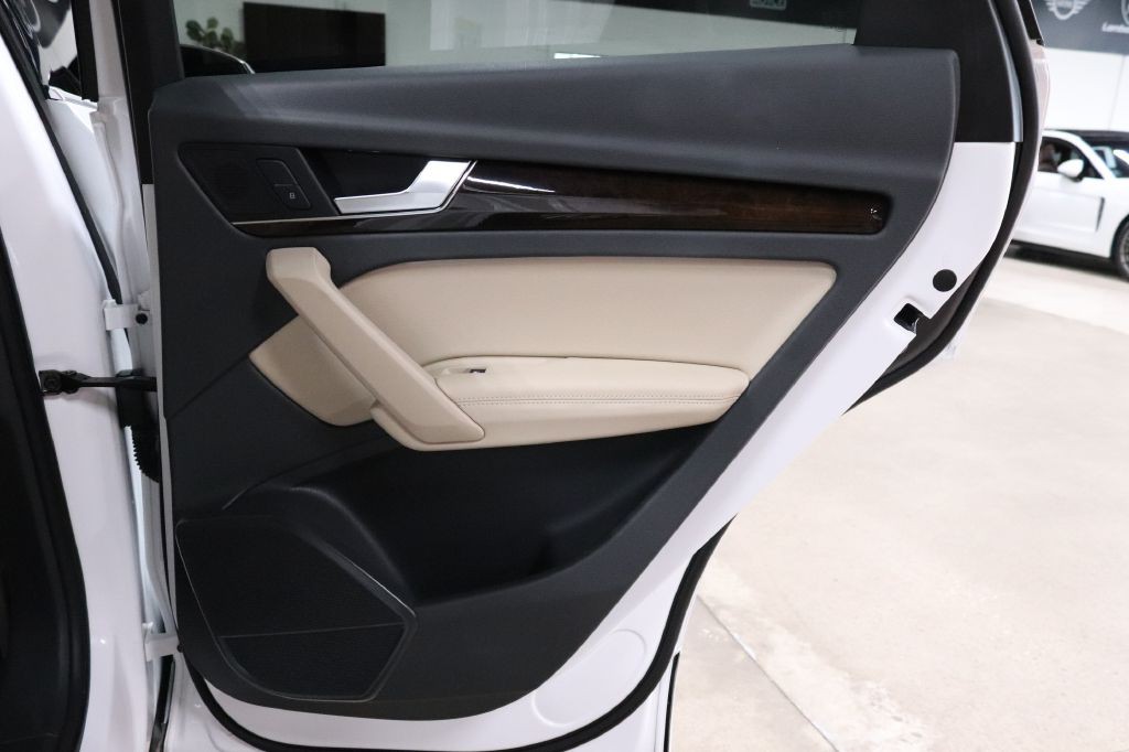 2020 Audi Q5 Image 26