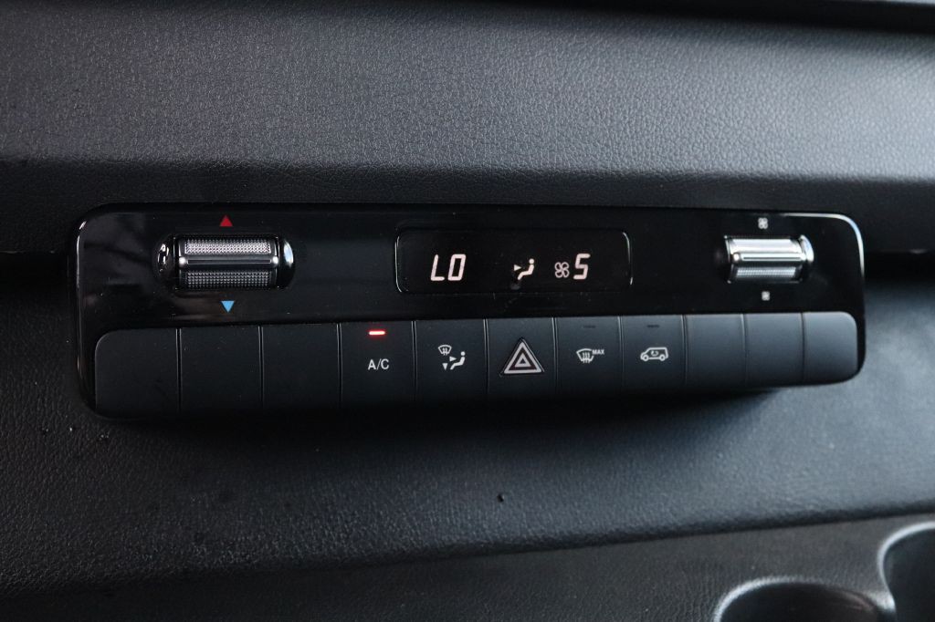 2024 Mercedes-Benz Sprinter Image 19