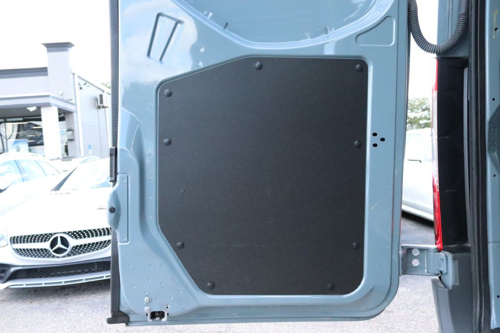 2024 Mercedes-Benz Sprinter Image 24
