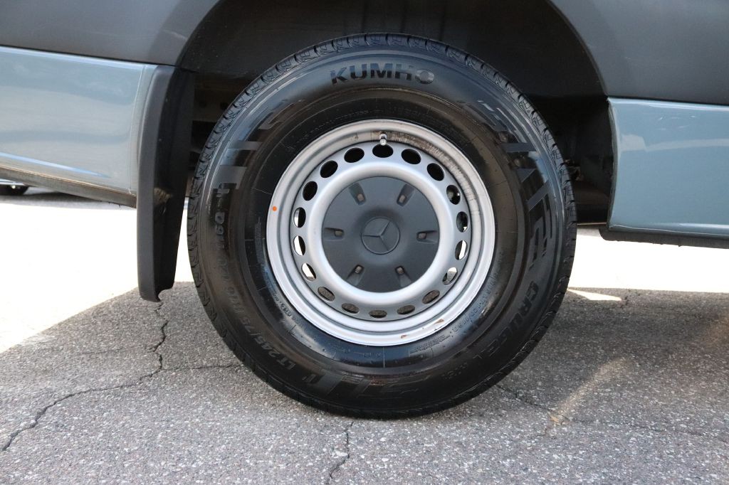 2024 Mercedes-Benz Sprinter Image 37