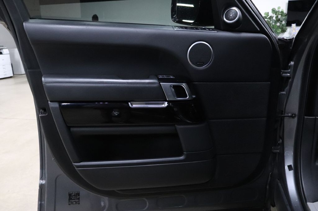 2016 Land Rover Range Rover Image 9