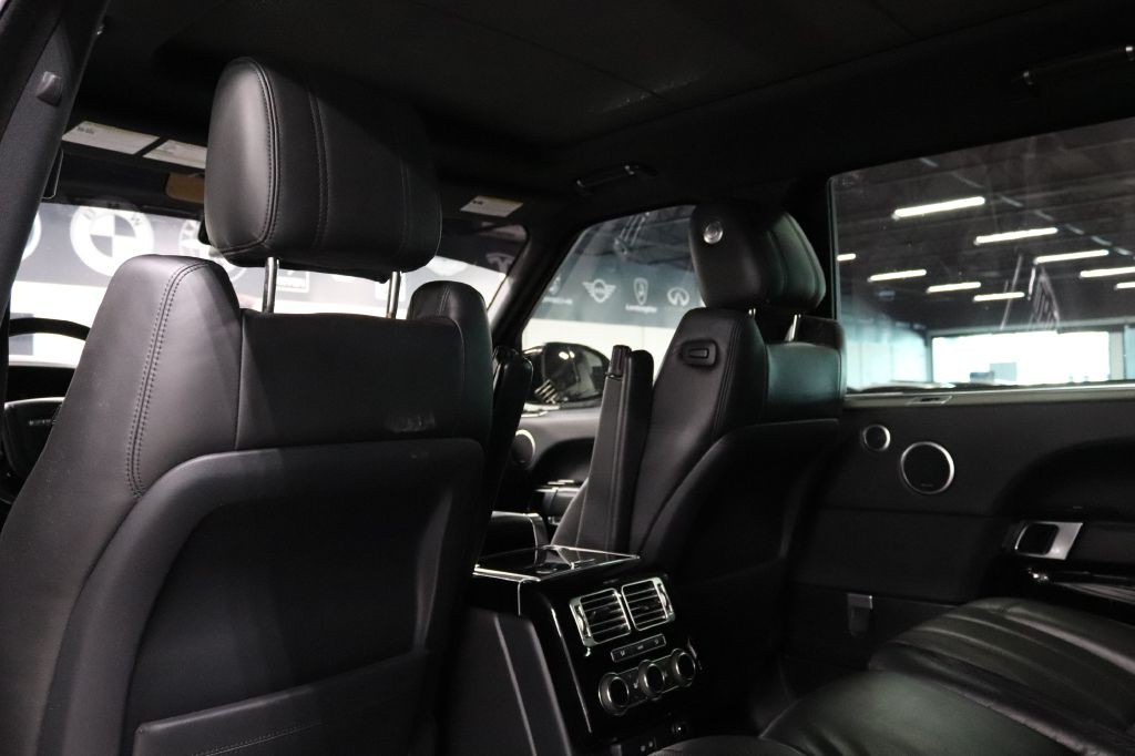 2016 Land Rover Range Rover Image 21