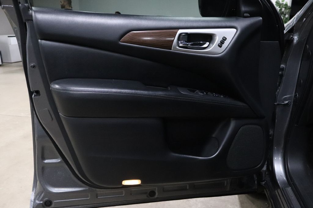 2020 Nissan Pathfinder Image 9