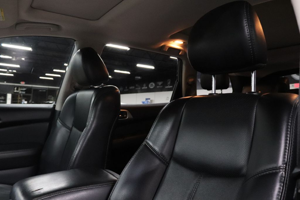 2020 Nissan Pathfinder Image 11