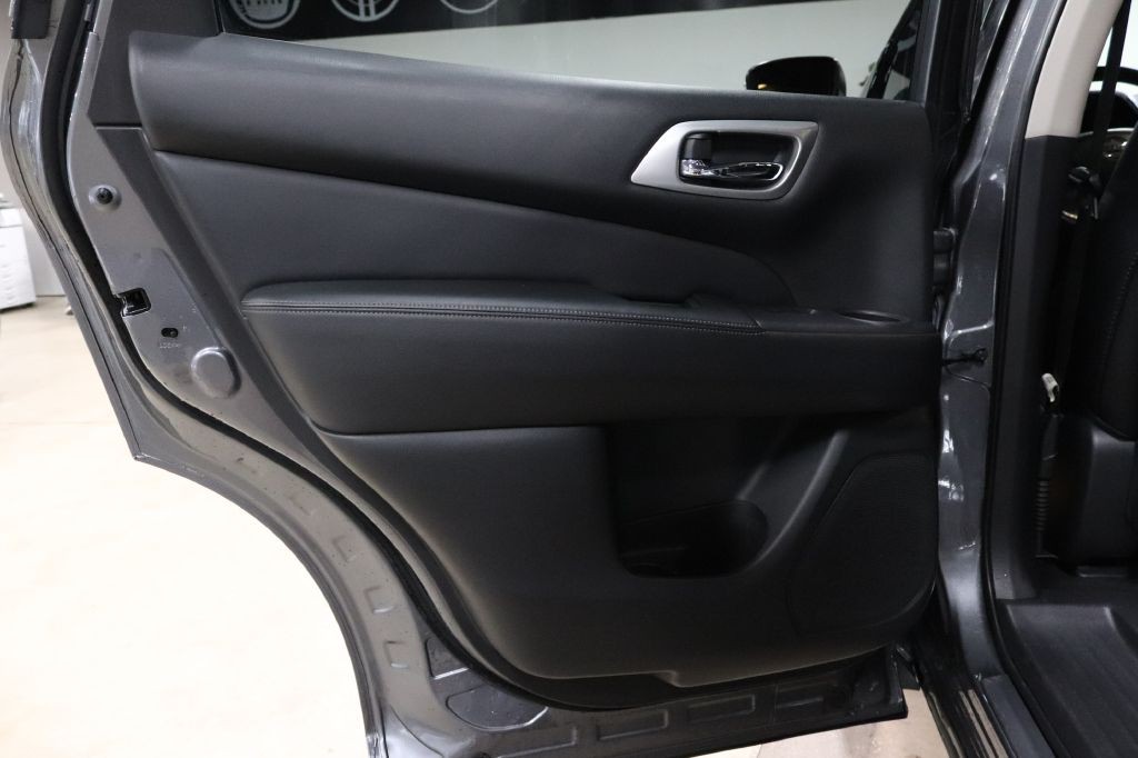 2020 Nissan Pathfinder Image 22