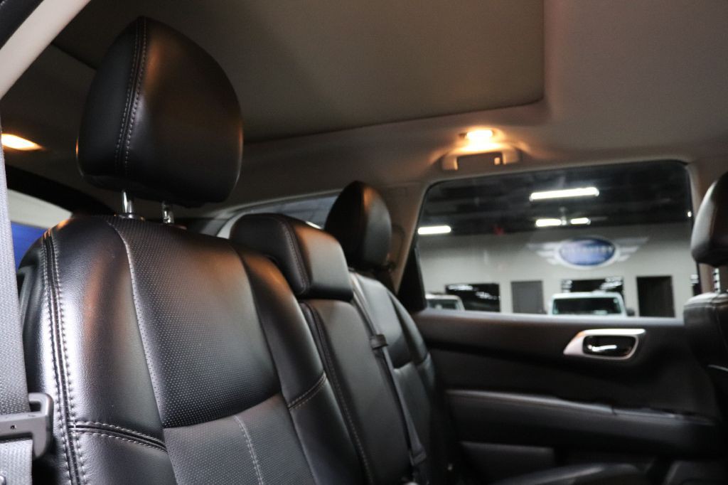 2020 Nissan Pathfinder Image 30