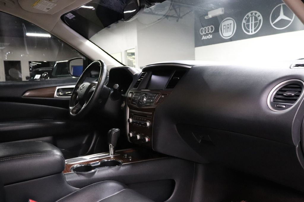 2020 Nissan Pathfinder Image 33