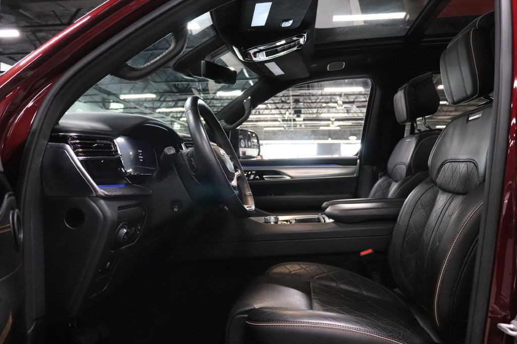 2023 Jeep Grand Cherokee Image 11