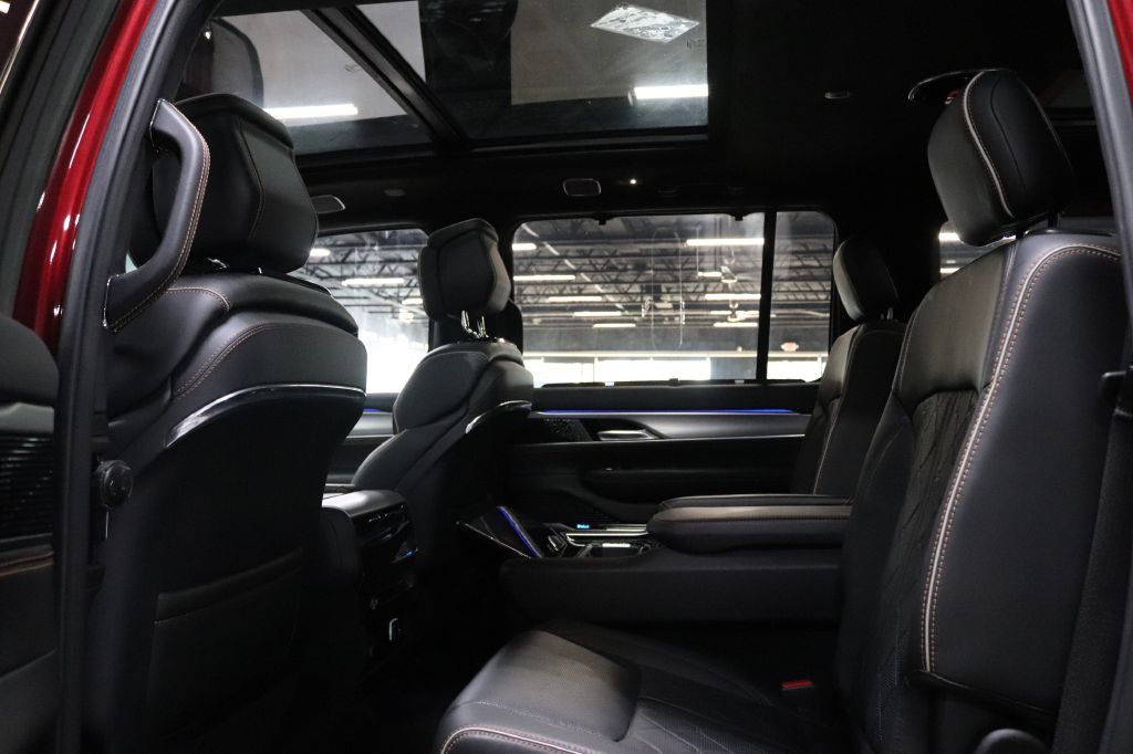 2023 Jeep Grand Cherokee Image 15