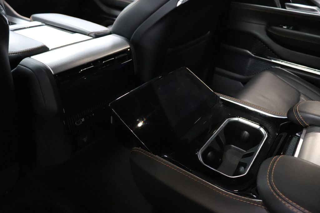 2023 Jeep Grand Cherokee Image 18