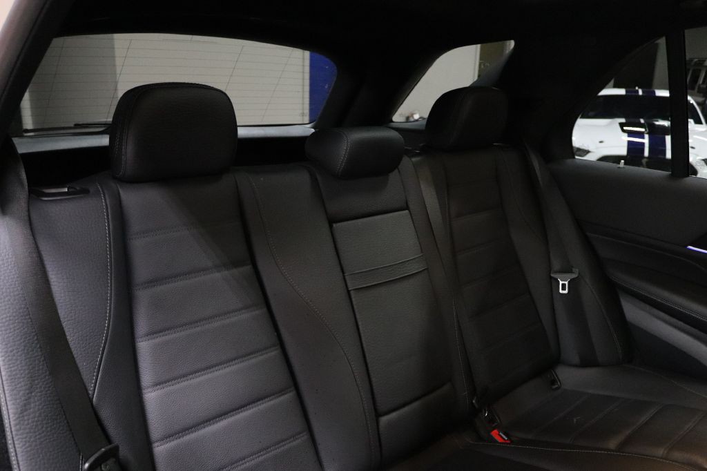 2022 Mercedes-Benz GLE-Class Image 20