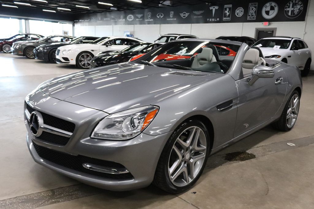 2015 Mercedes-Benz SLK-Class Image 2