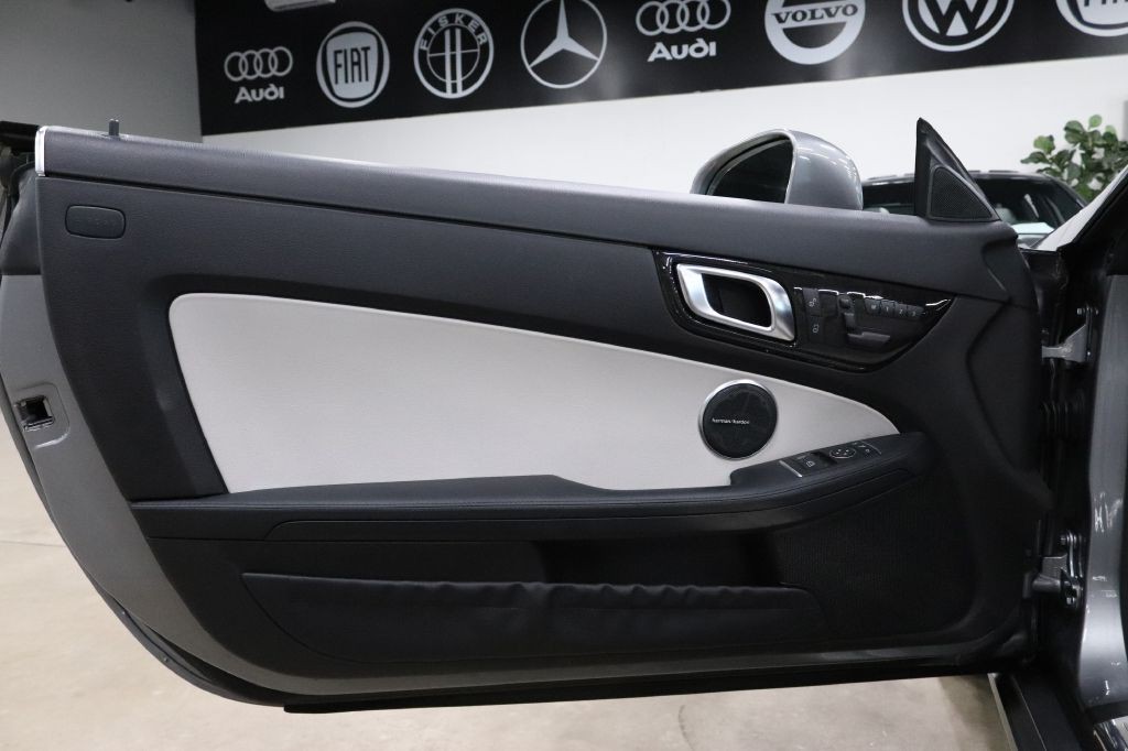 2015 Mercedes-Benz SLK-Class Image 17