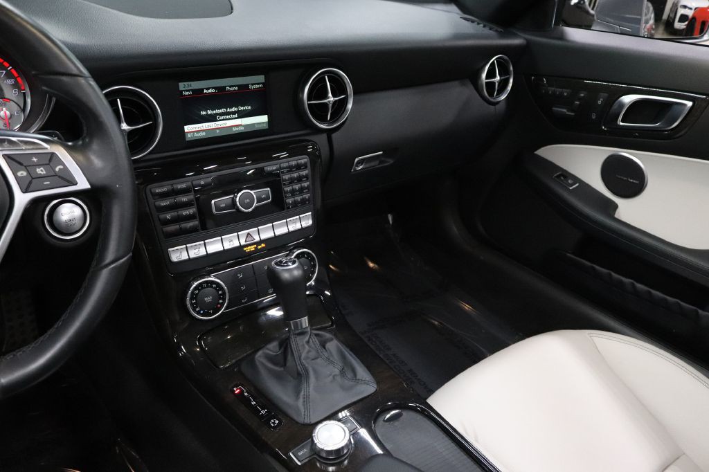 2015 Mercedes-Benz SLK-Class Image 29