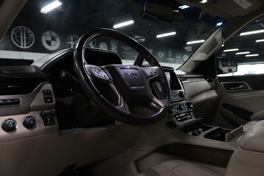 2019 GMC Yukon Image 10