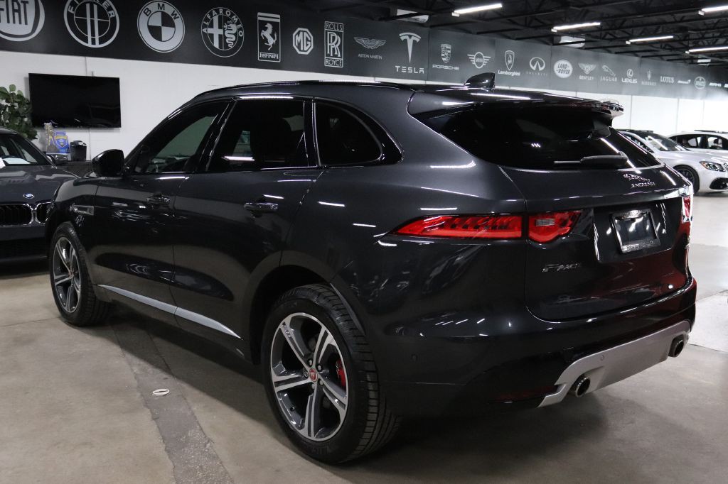 2017 Jaguar F-PACE Image 3