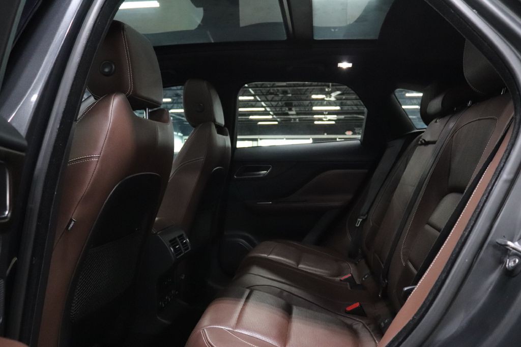 2017 Jaguar F-PACE Image 15