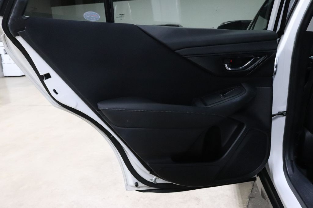 2020 Subaru Outback Image 18