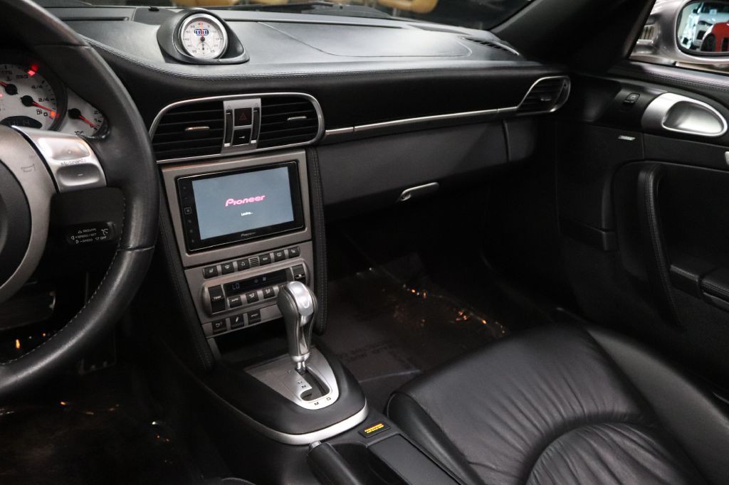 2006 Porsche 911 Image 28