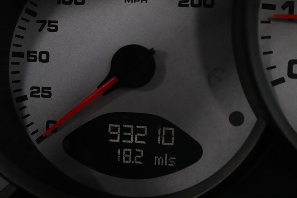 2006 Porsche 911 Image 32