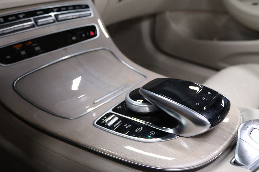 2022 Mercedes-Benz E-Class Image 26