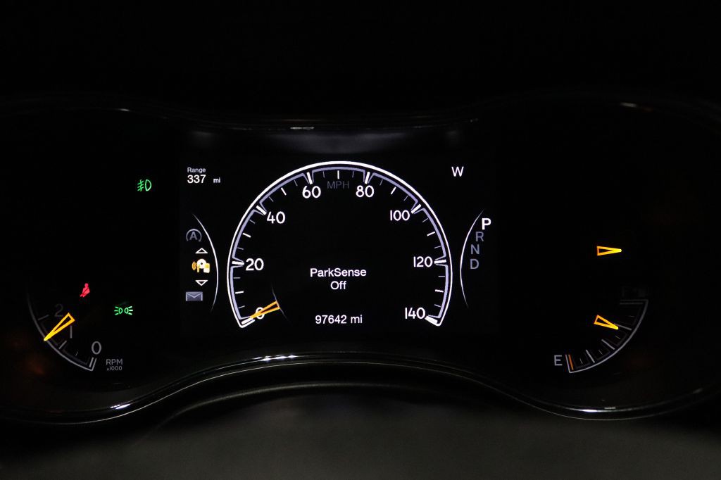 2018 Jeep Grand Cherokee Image 17