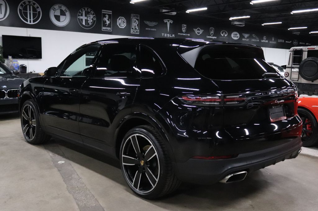 2019 Porsche Cayenne Image 3