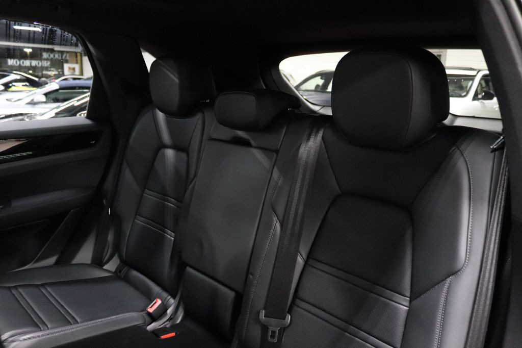 2019 Porsche Cayenne Image 15