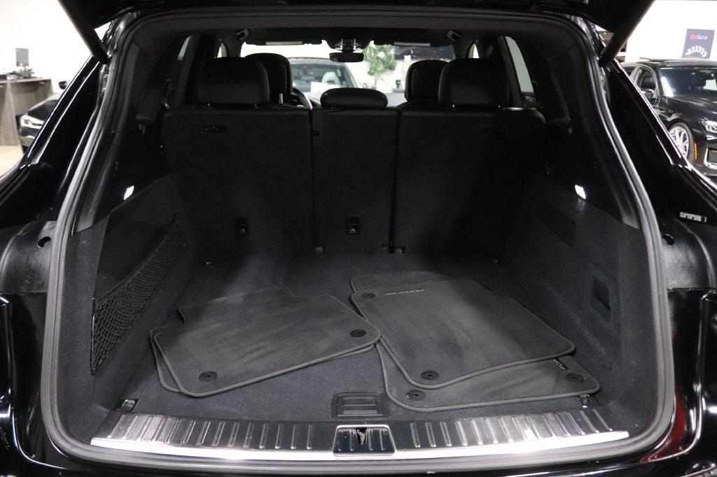 2019 Porsche Cayenne Image 17