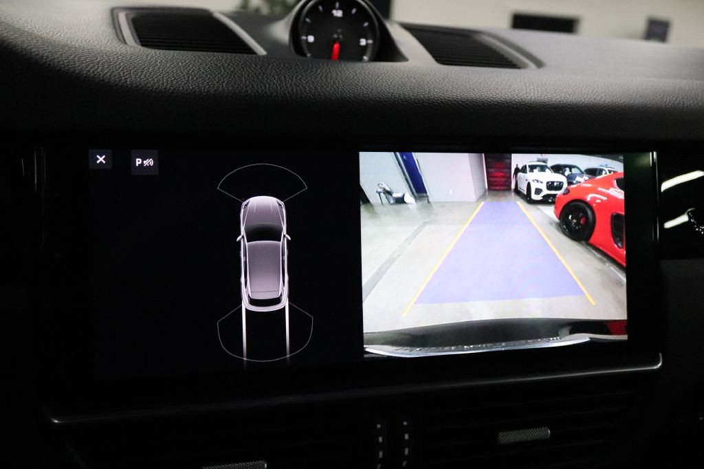 2019 Porsche Cayenne Image 34