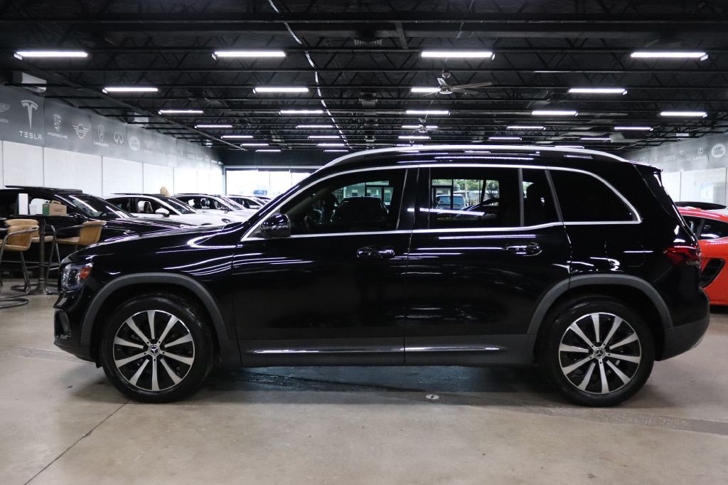 2021 Mercedes-Benz GLB Image 2