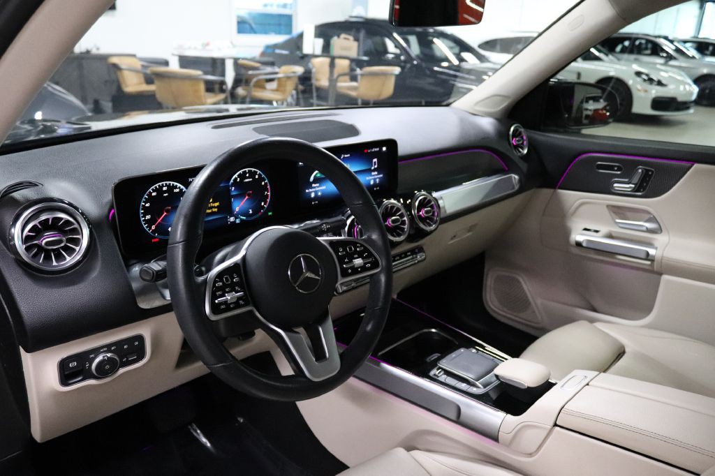 2021 Mercedes-Benz GLB Image 13