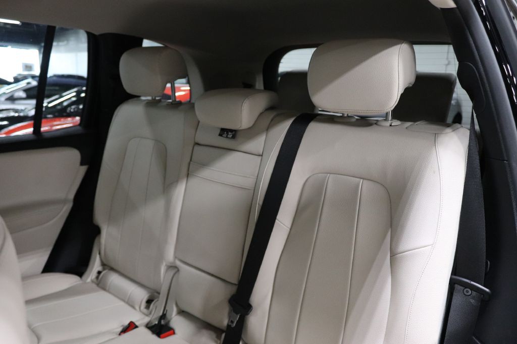 2021 Mercedes-Benz GLB Image 16