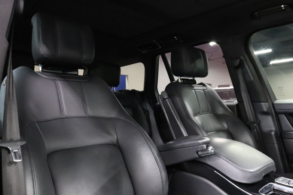 2019 Land Rover Range Rover Image 32