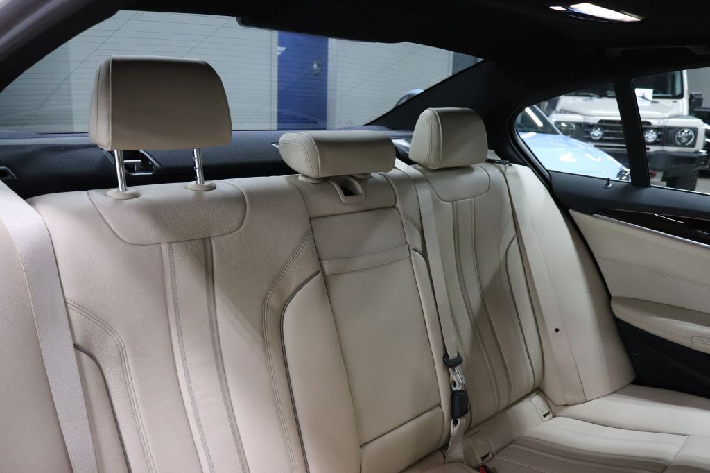 2019 BMW 5 Series Image 20
