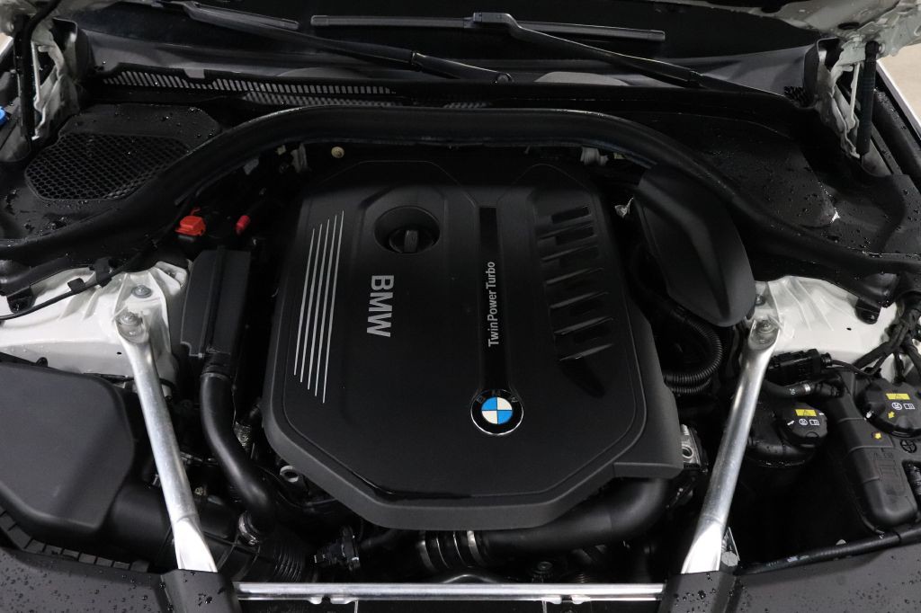 2019 BMW 5 Series Image 26