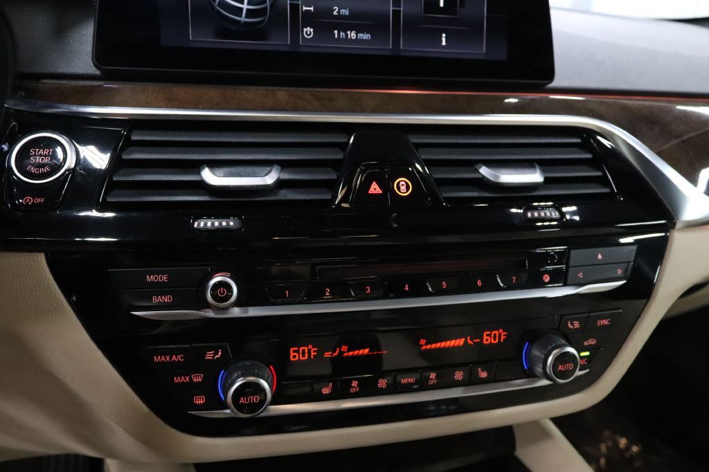 2019 BMW 5 Series Image 32