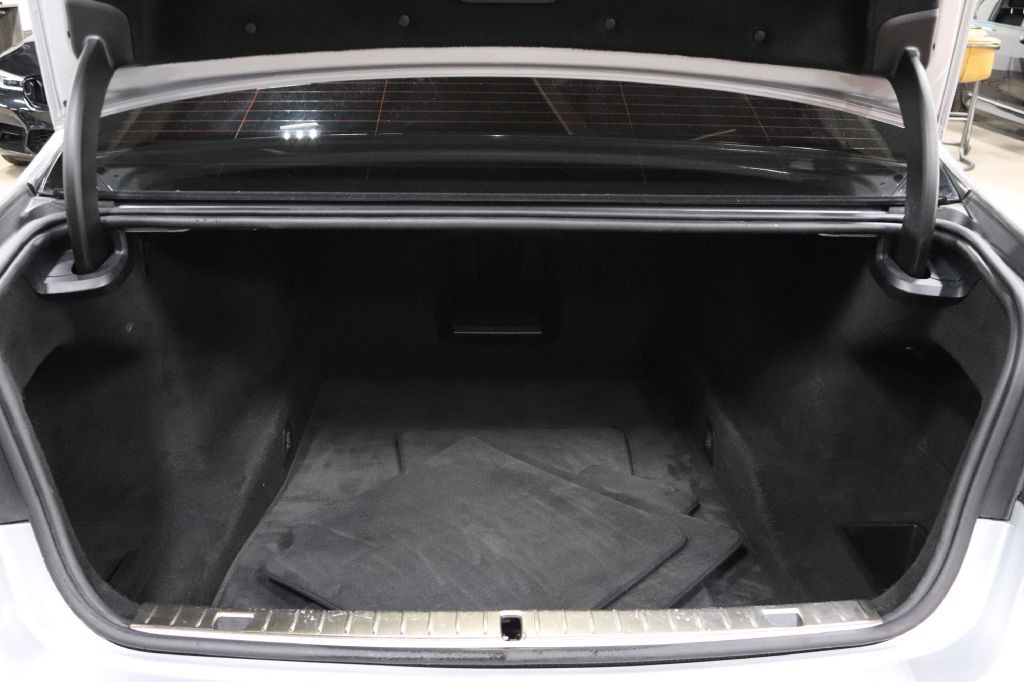 2020 BMW 7 Series Image 5