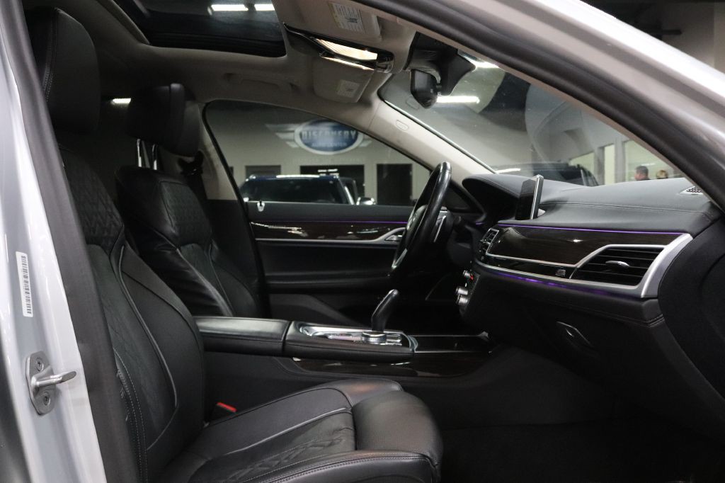 2020 BMW 7 Series Image 23