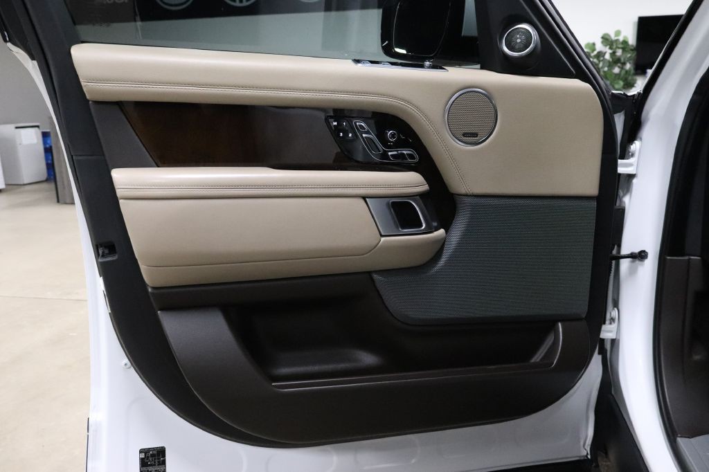 2022 Land Rover Range Rover Image 9