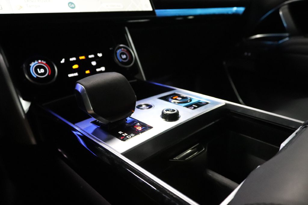 2023 Land Rover Range Rover Image 18