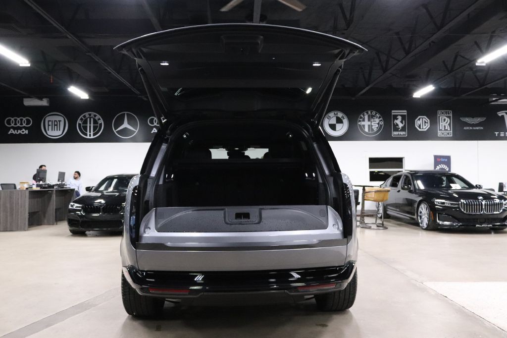 2023 Land Rover Range Rover Image 24