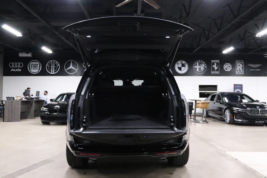 2023 Land Rover Range Rover Image 25