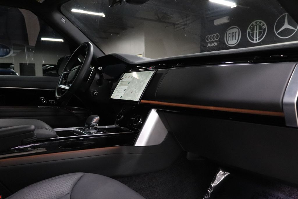 2023 Land Rover Range Rover Image 31