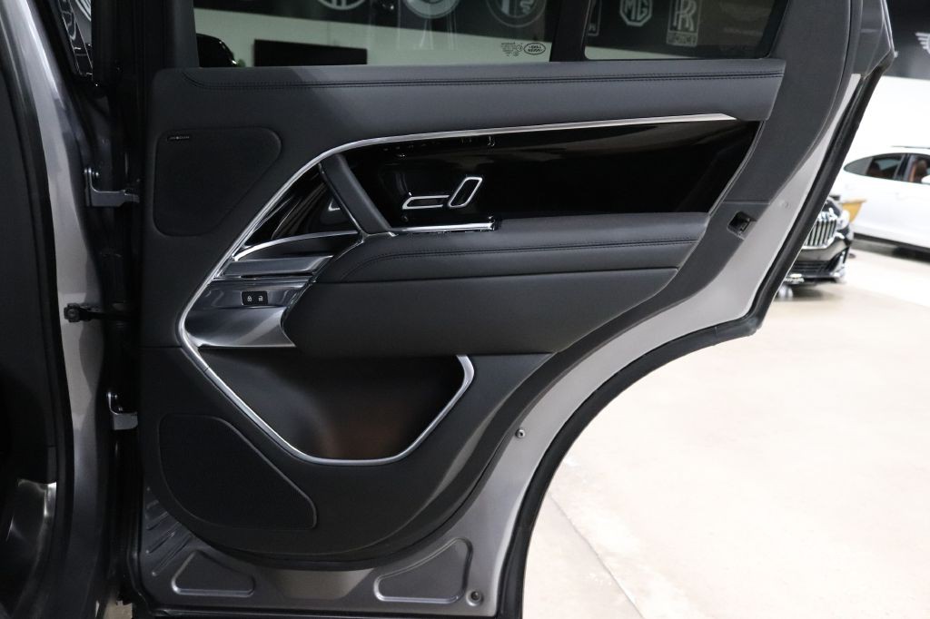 2023 Land Rover Range Rover Image 25