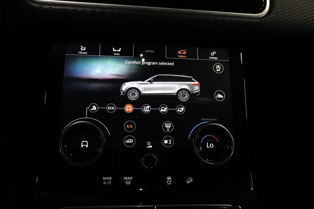 2019 Land Rover Range Rover Image 17