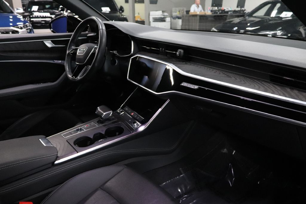 2021 Audi A6 Image 30