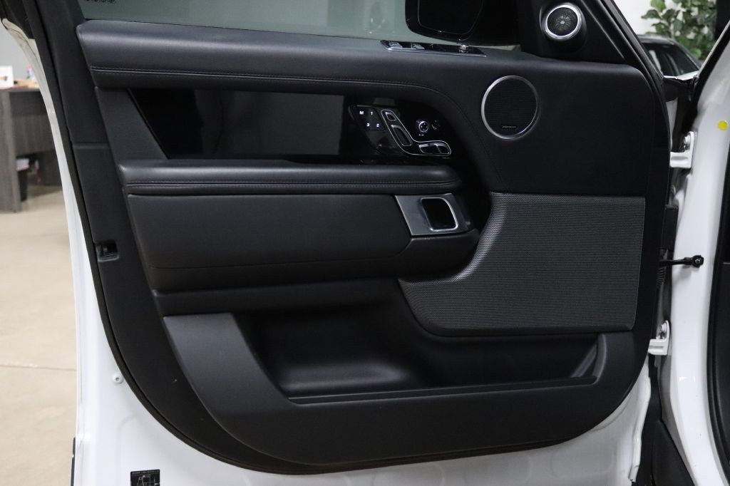 2018 Land Rover Range Rover Image 10